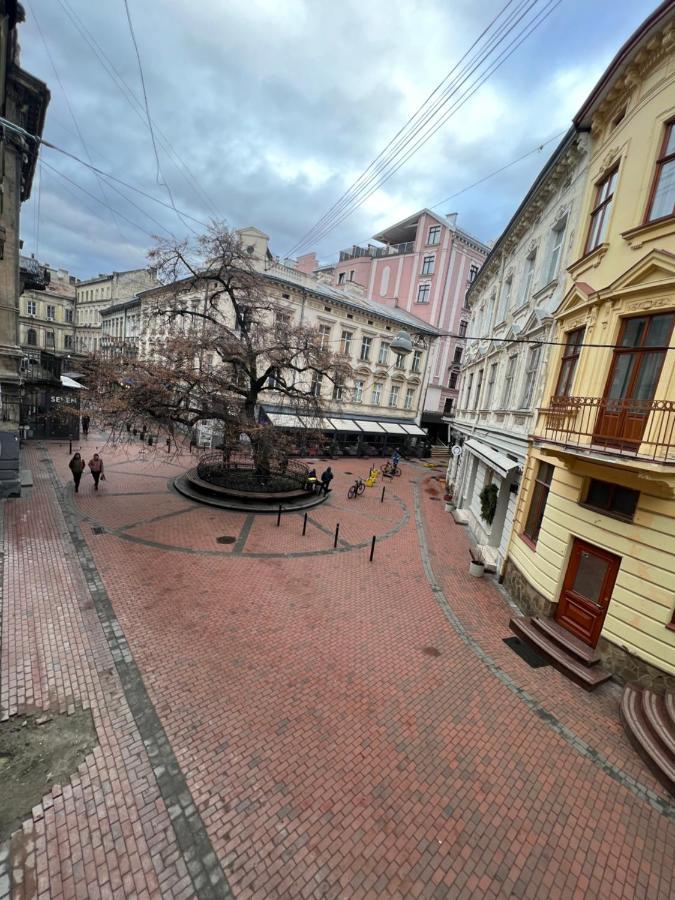 Апартаменти В Самому Центрі Львова В Проїзді Крива Липа Zewnętrze zdjęcie